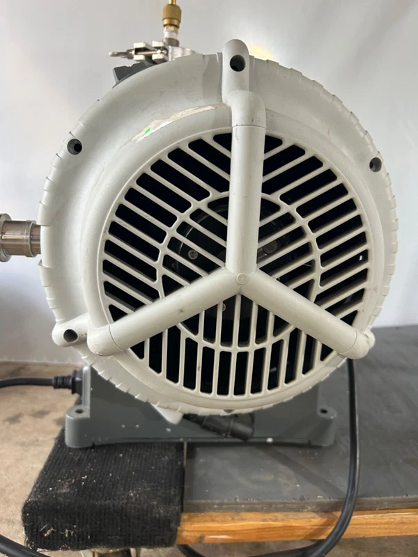 Used XDS35i Edwards Oil-Free Dry Scroll Vacuum Pump XDS 35i