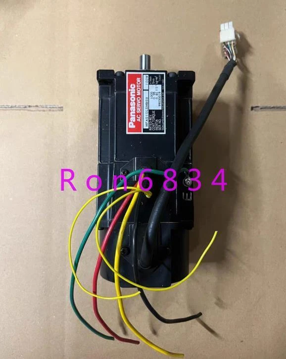 used Panasonic MFA010LDMBSB servo motor 1 used Panasonic MFA010LDMBSB servo motor