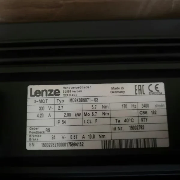 MDSKSBS071-03 New Sealed Lenze Servo Motor Inverter MDSKSBS07103