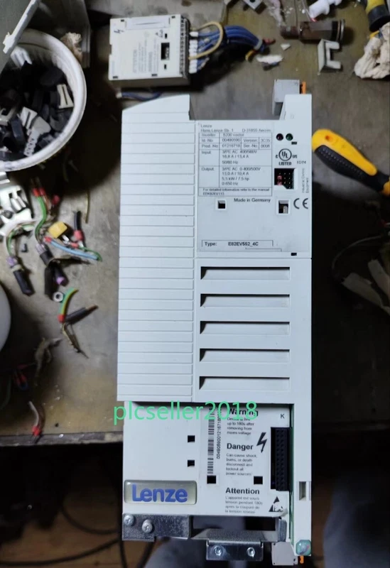 USED LENZE E82EV552_4C inverter E82EV552K4C