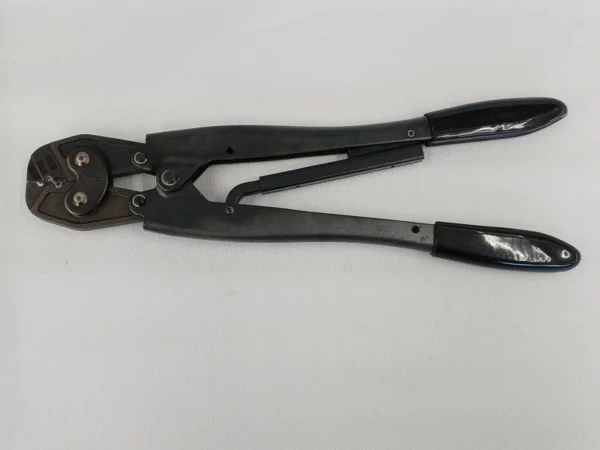 and 409777-1 Crimping Tool, Hand Tool for Electrical Connectors