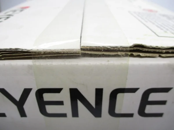 KEYENCE SZ-V04X Safety Laser Scanner 24V SZV04X New