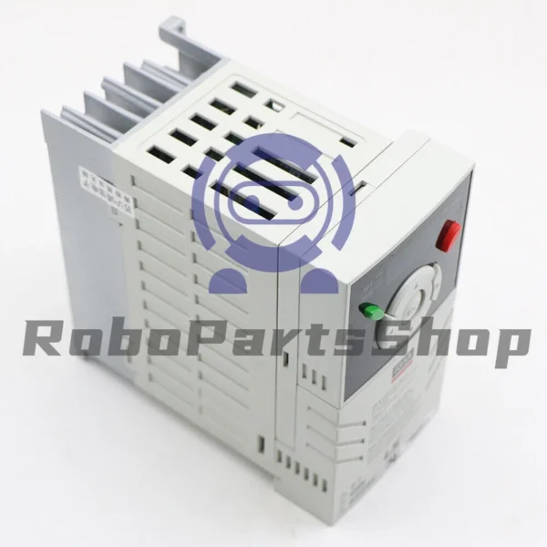 NEW LS LG inverter SV008iG5A-2 0.75KW 220V RS