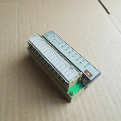 Urgent Delivery OMRON PLC SRT1-ID16 NEW