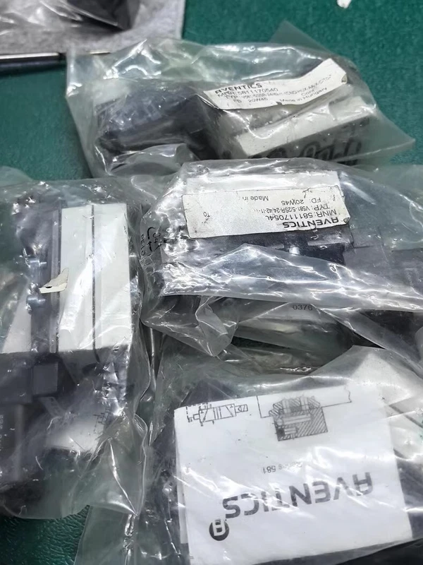 1pcs, RexrothAVENTICS, NEW,5811170540 Pneumatic Solenoid Valve , free shipping 3 1pcs, RexrothAVENTICS, NEW,5811170540 Pneumatic Solenoid Valve , free shipping