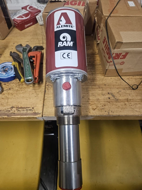 Alemite 9968 Pneumatic Pump New  Never Used ,specs In Pictures