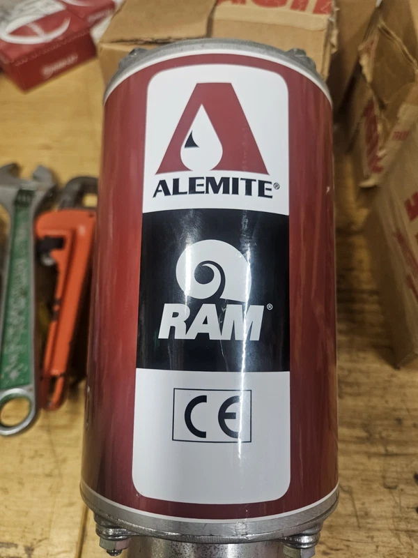Alemite 9968 Pneumatic Pump New  Never Used ,specs In Pictures