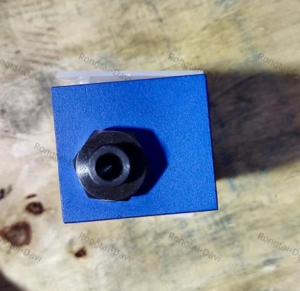 Brand new Rexroth R901170487 Z1FG6P8-44/V throttle valve Brand New