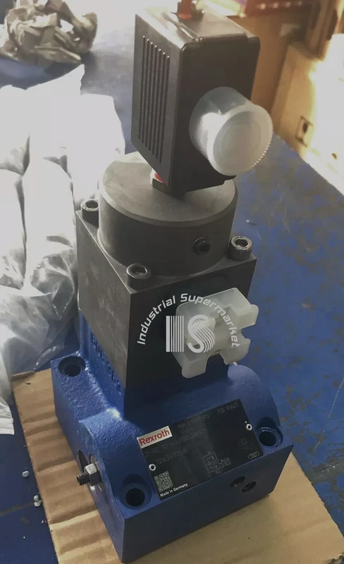 Rexroth R900915815 2FRE10-44/50LBK4M Regulating valve UPS Shipping